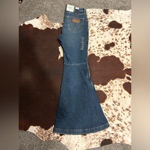 Trumpet Flare Wranglers